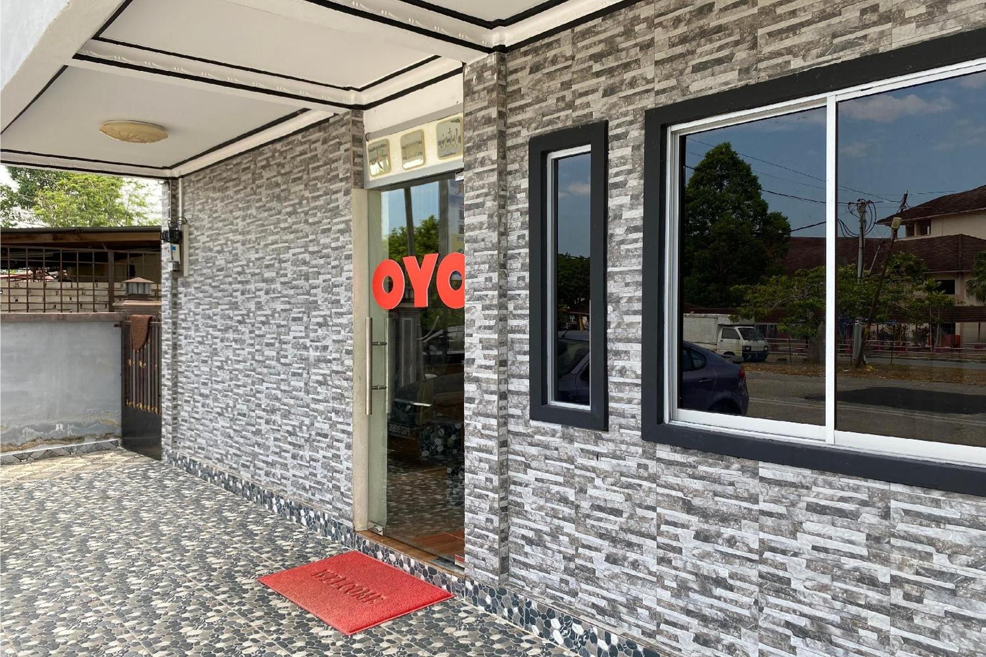 Oyo 90205 Bayu Sintok Motel Changlun Exterior foto