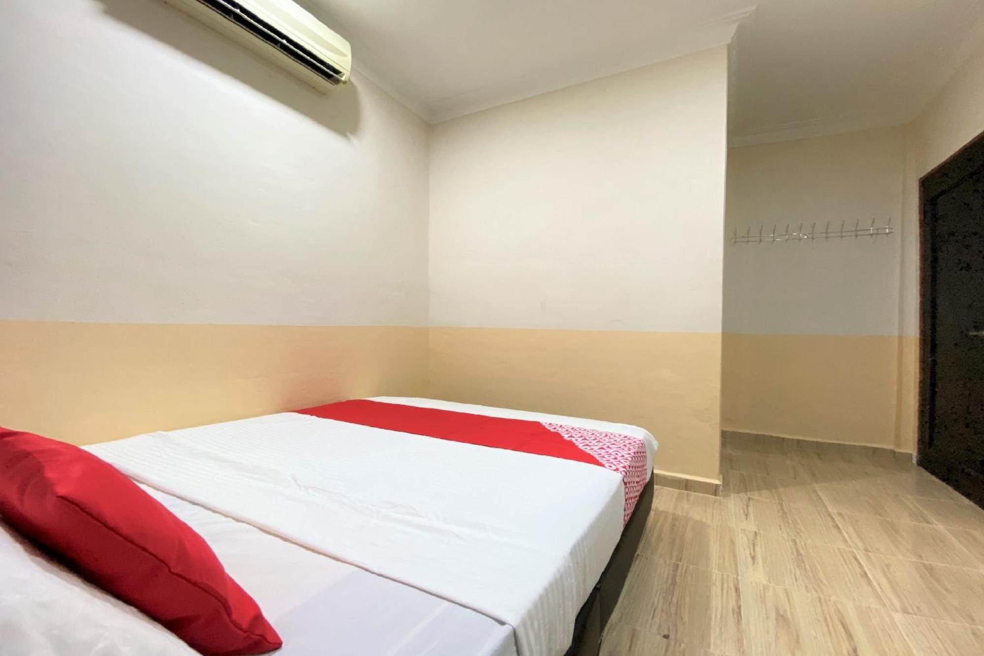 Oyo 90205 Bayu Sintok Motel Changlun Exterior foto