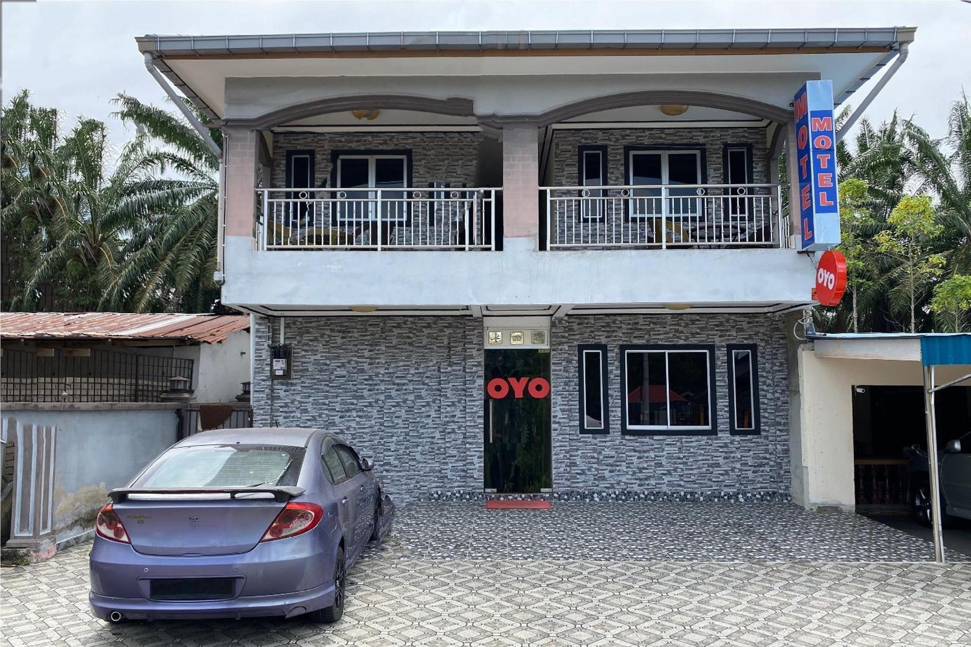Oyo 90205 Bayu Sintok Motel Changlun Exterior foto